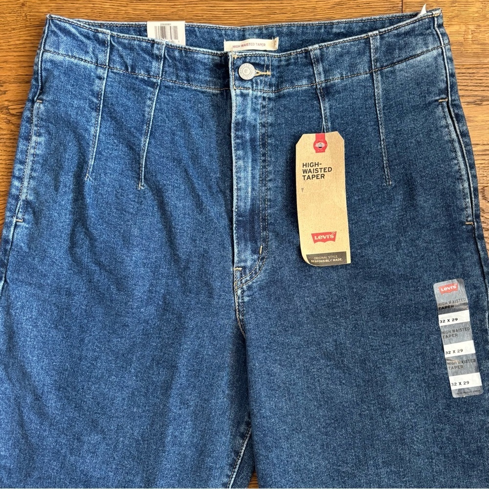 Levi’s High-Waisted Tapered Jeans - Picture 3 of 10